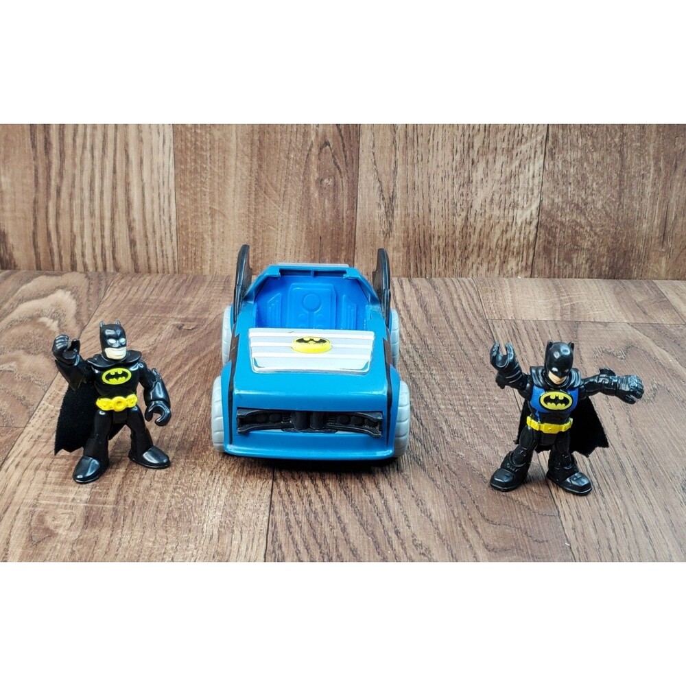 Fisher Price Batman Bat Car DC Super Friends 2007 Imaginext Batmobile 2 Figures